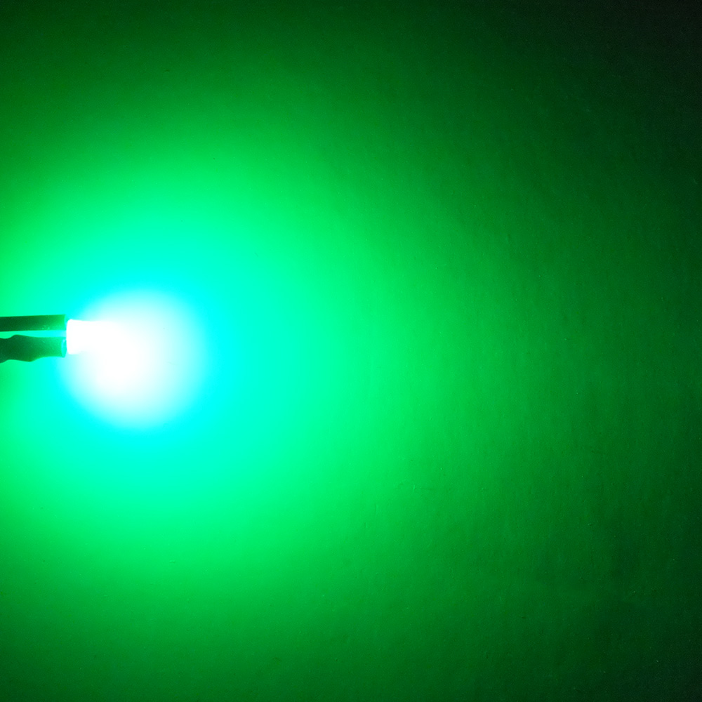 100 Leds 3mm grün diffus 8000mcd grüne LED green PC Modding KFZ Auto Modellbau 