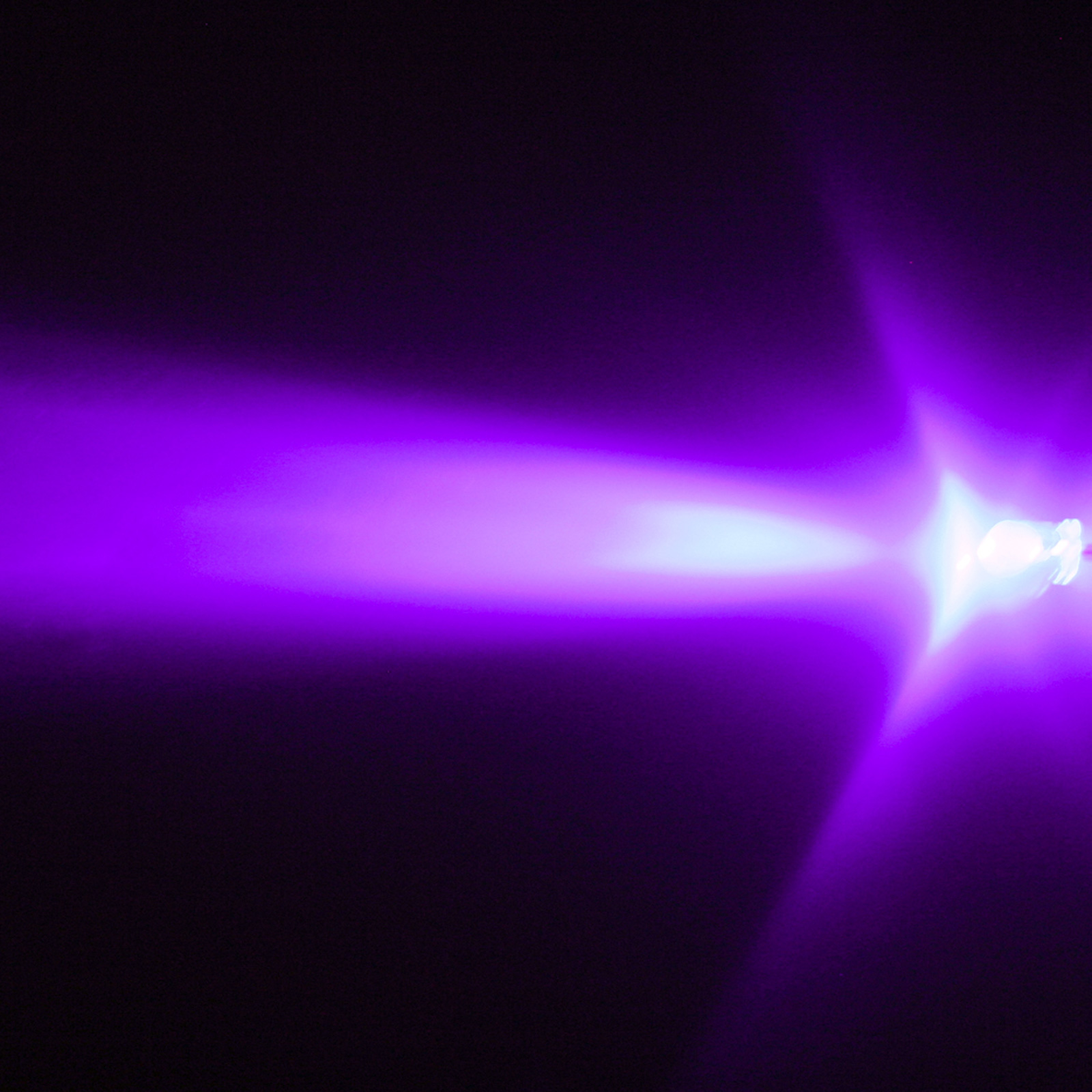 10 Schwarzlicht LEDs 3mm wasserklar UV violett lila LED 